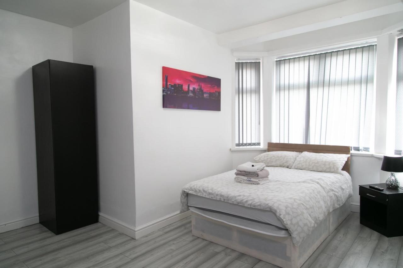 Hills View Apartments Manchester Esterno foto