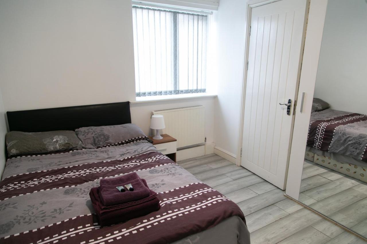 Hills View Apartments Manchester Esterno foto