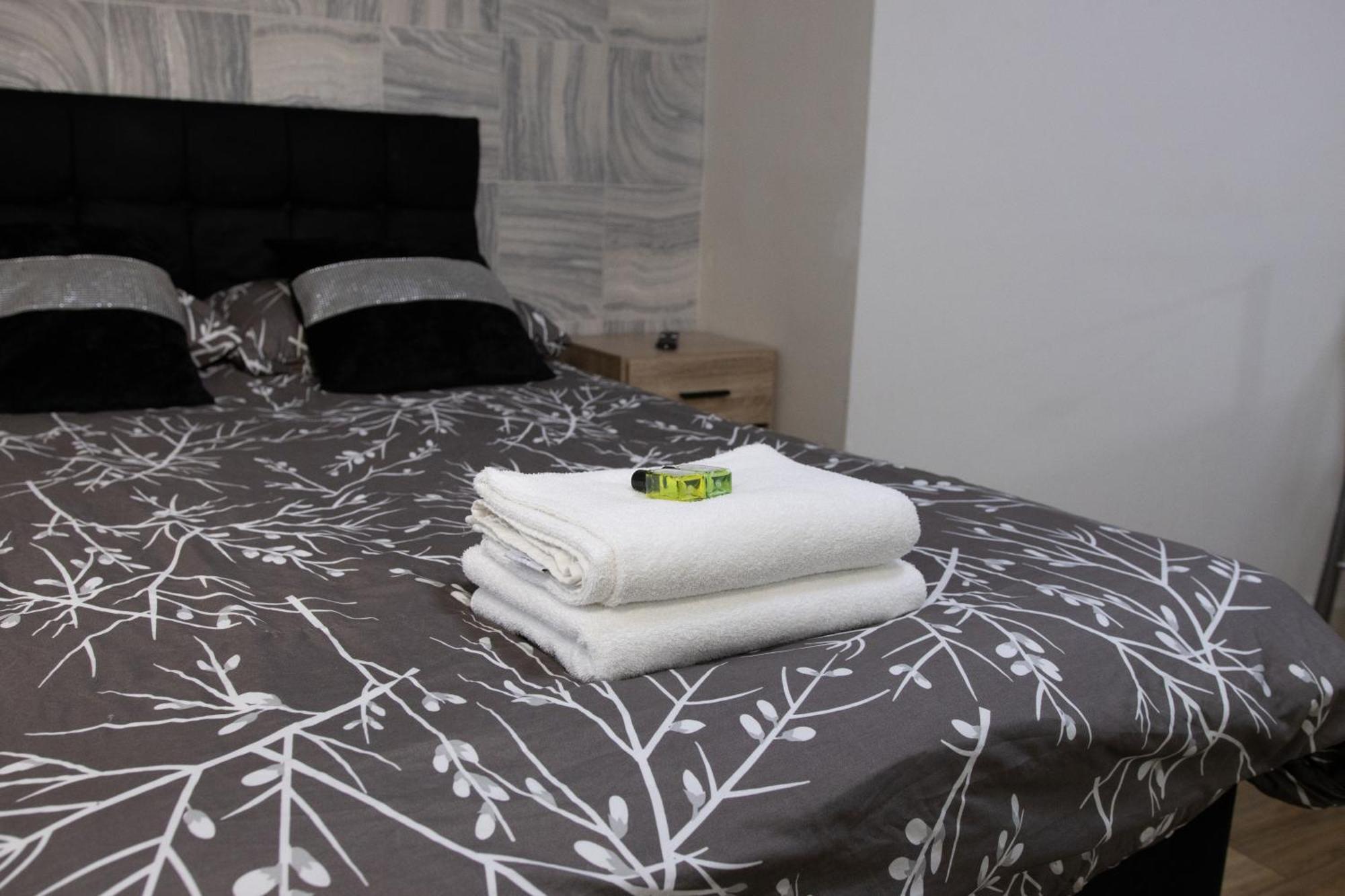 Hills View Apartments Manchester Esterno foto